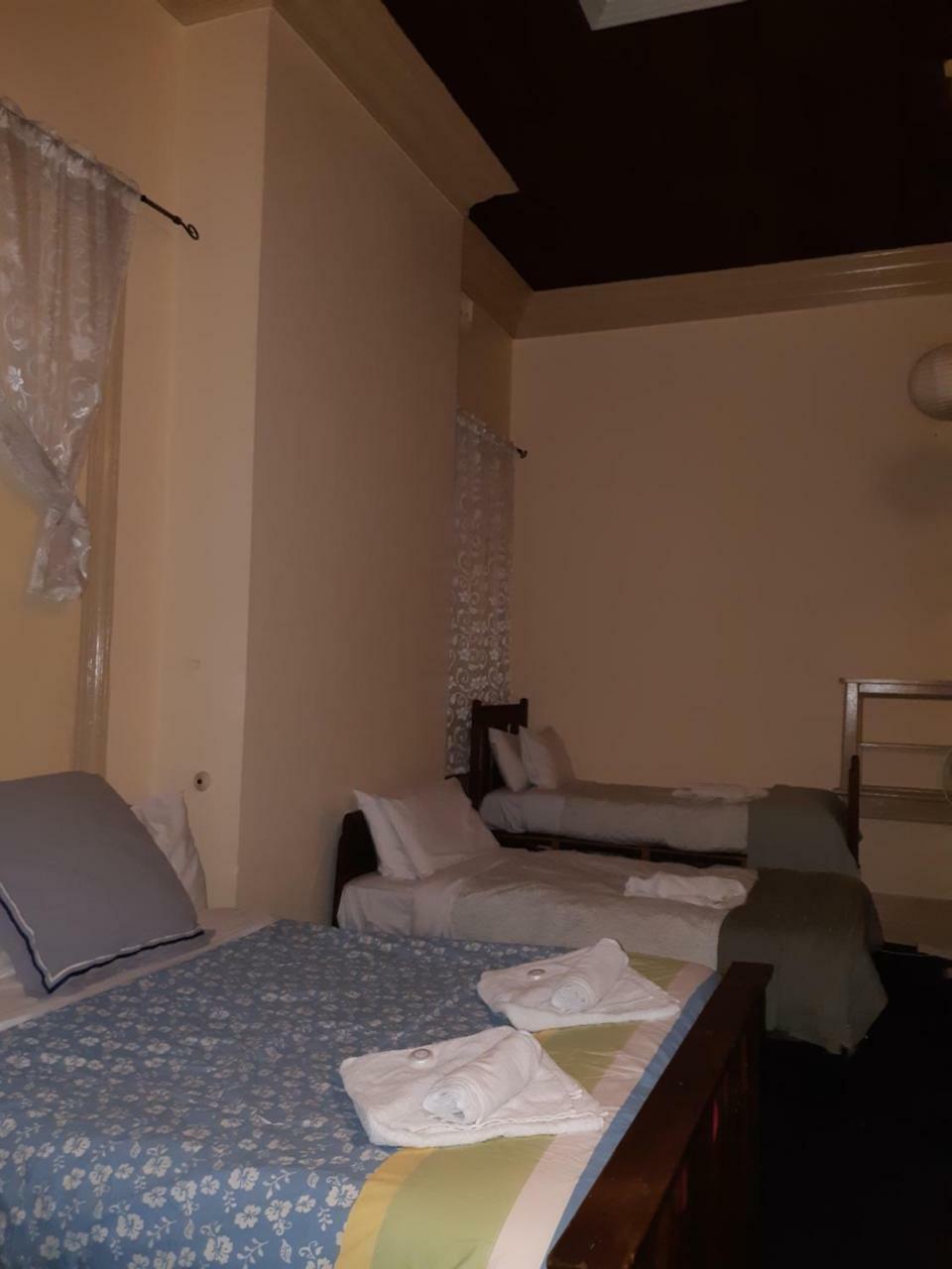 The Victoria Hotel Ръдърглен Екстериор снимка