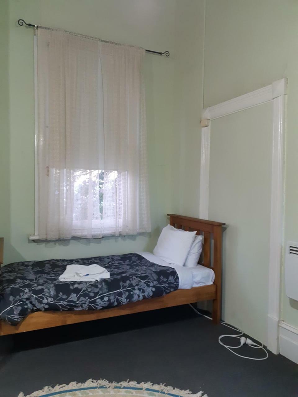 The Victoria Hotel Ръдърглен Екстериор снимка