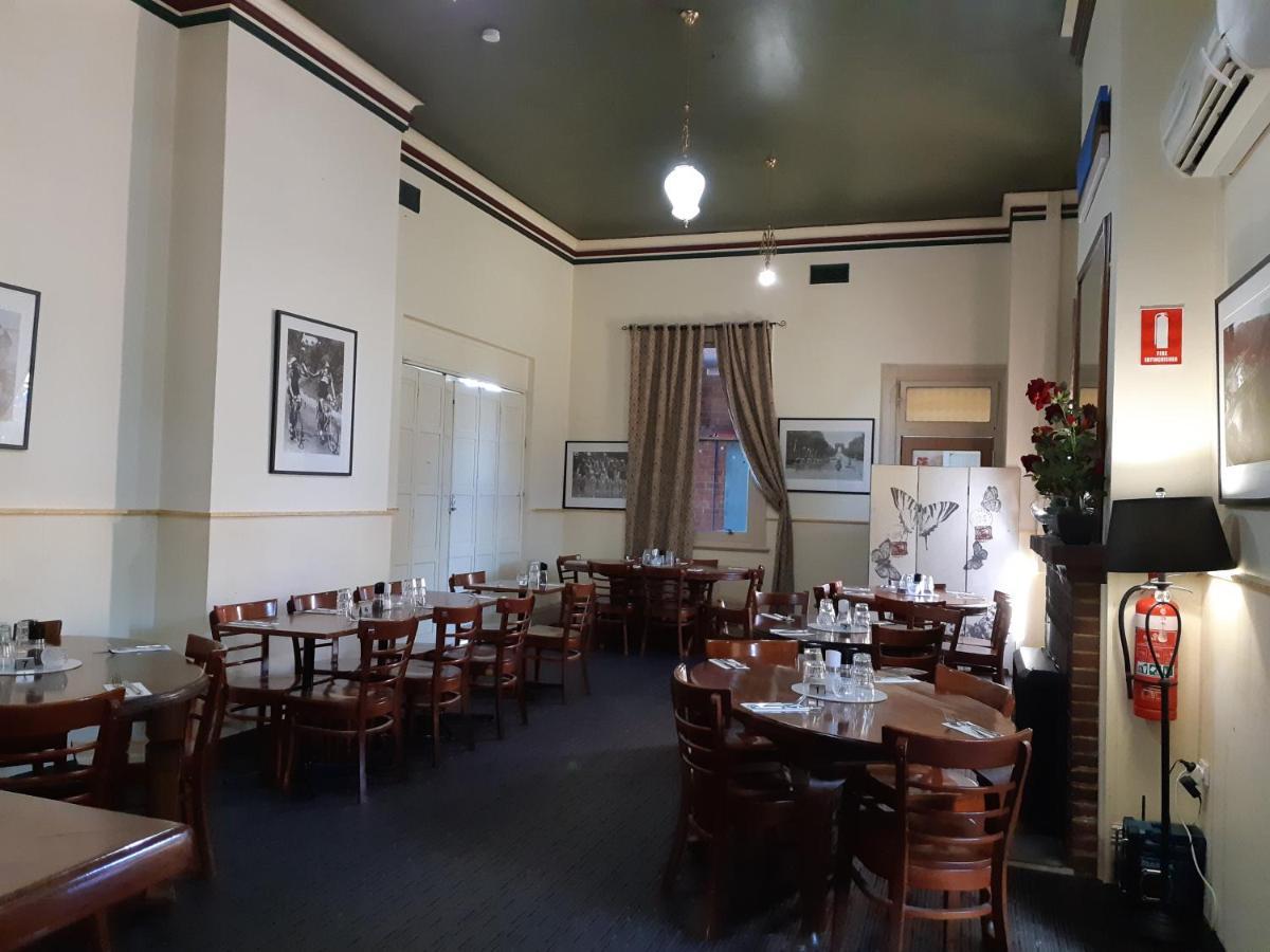 The Victoria Hotel Ръдърглен Екстериор снимка